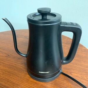 Farberware 1 Liter Gooseneck Electric Kettle, Black